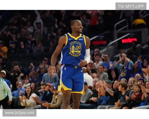 库明加与勇士达成续约协议新赛季将身披1号球衣出战